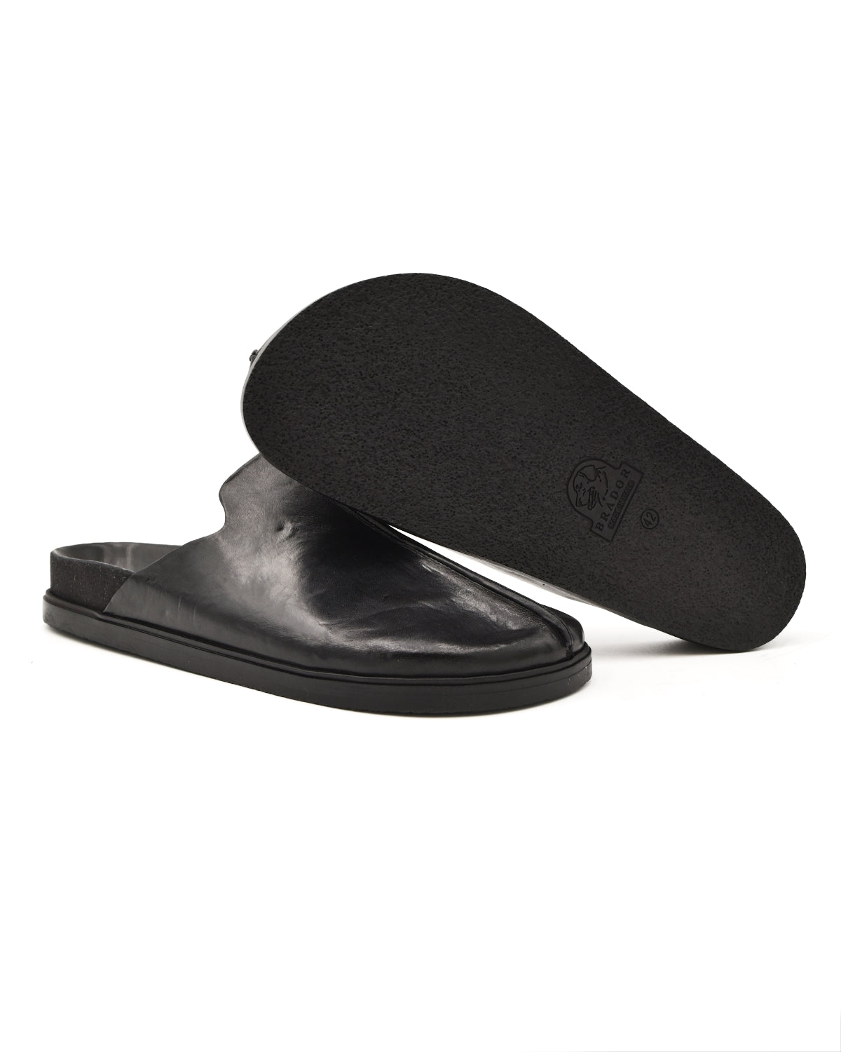 Brador King Clog in Black (Mens)
