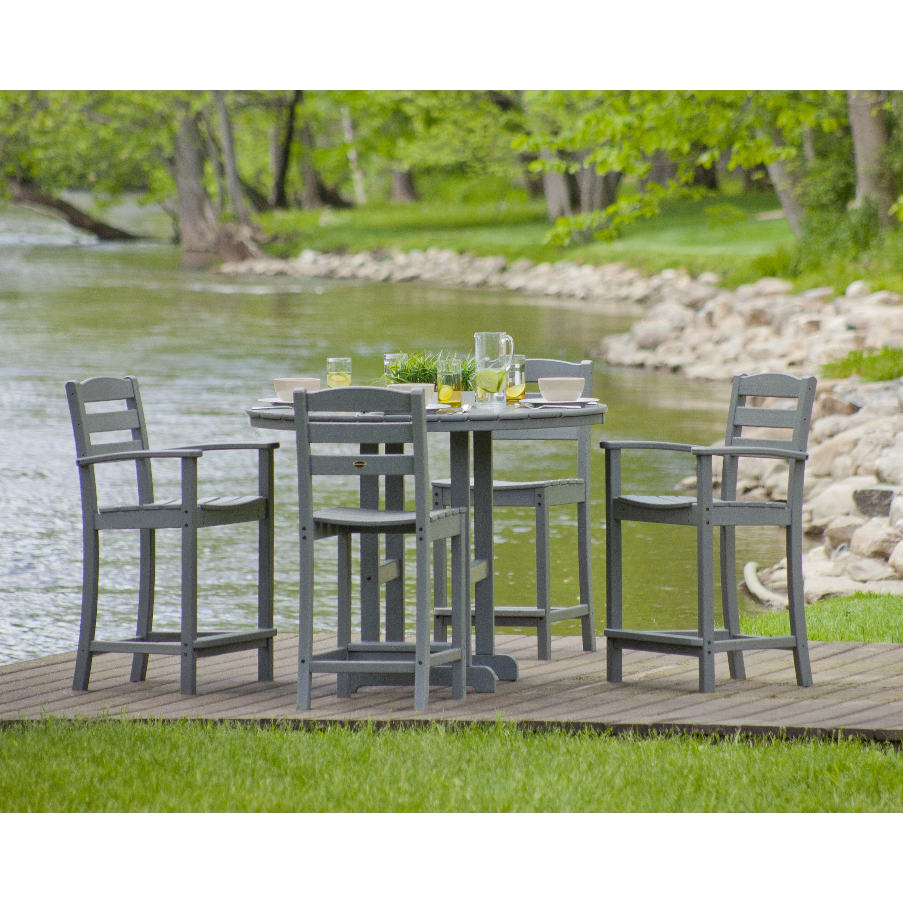 La Casa Café 5-Piece Round Farmhouse Counter Set